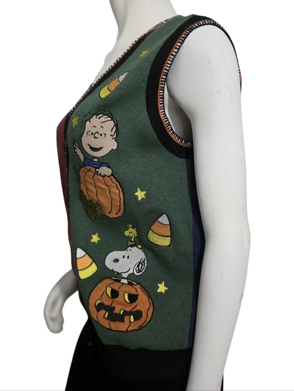 Box Lunch Peanuts Cardigan Vest Size Small NWT Unisex - Picture 4 of 15